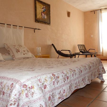 Le Mas De Pie Caud Bed & Breakfast Rognes Eksteriør bilde