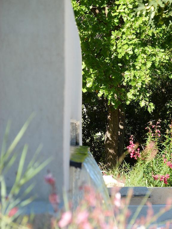 Le Mas De Pie Caud Bed & Breakfast Rognes Eksteriør bilde
